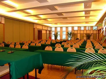 Tianze Beach Resort Sanya Hotel